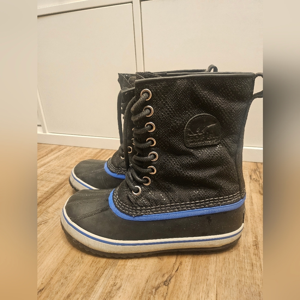 Sorel Women's Black and Blue Snow Boots